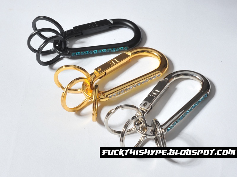 FUCK HYPE: Uniform Experiment 2010 SS Zirconia Carabiner (Pre-Order)